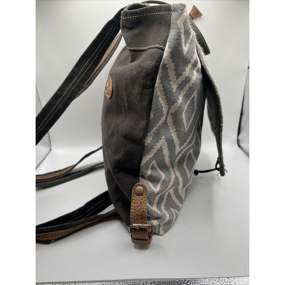 Myra Bag Aztec Motif, Leather, Cotton Backpack, Flap Closure, Grey/White, VGC - Picture 5 of 10